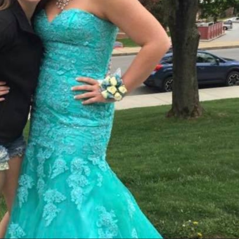 Prom dress